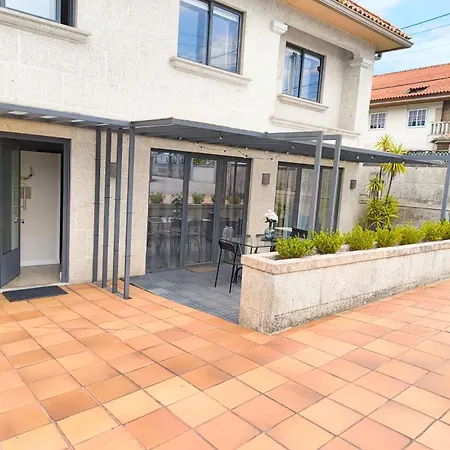 Luminoso Duplex Con Jardin Relax En Familia Holiday home *